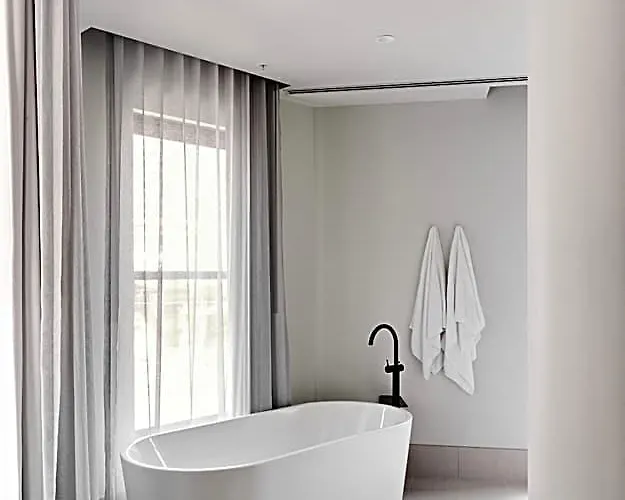 Central Club Hotel - North Melbourne