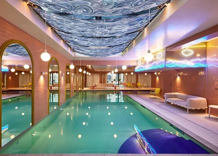 Сity center hotels Mama Shelter Rennes