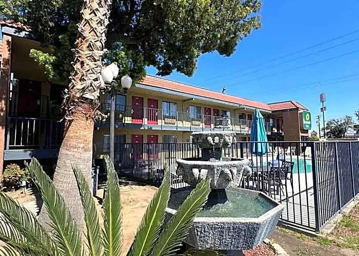 Motels Fresno Inn