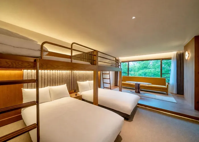Unwind Hotel & Bar Okunikko