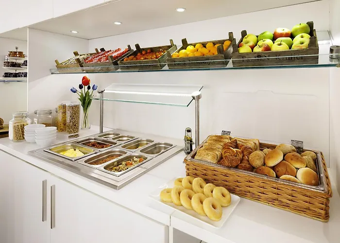  Ibis Styles Amsterdam Central Station
