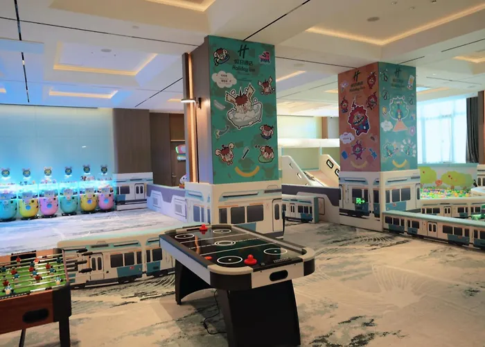 Holiday Inn Shanghai Jing'An-Shanghai Railway Station Hub Free Laundry Panoramic Gym