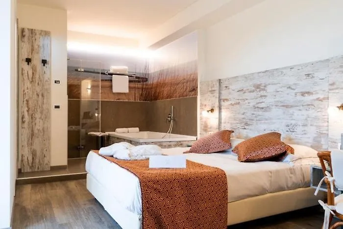 Hotel Ambassador