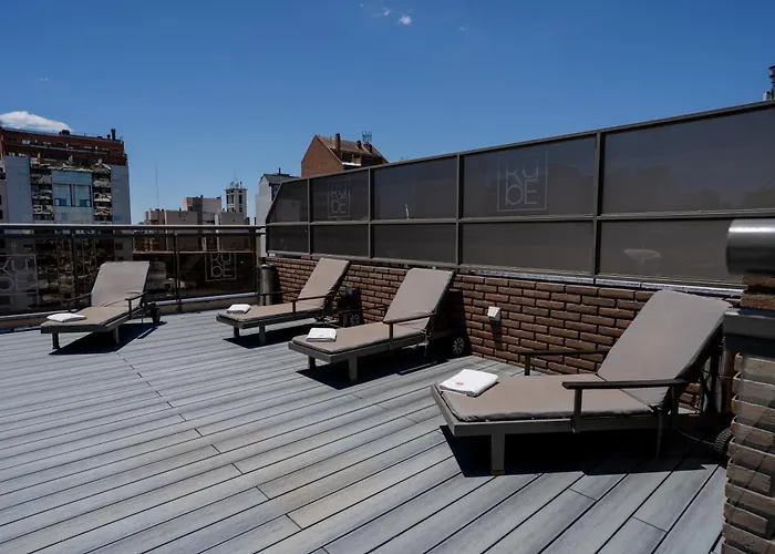  Kube Apartments Express
