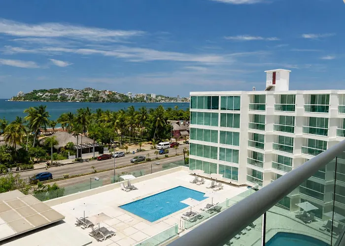 We Acapulco