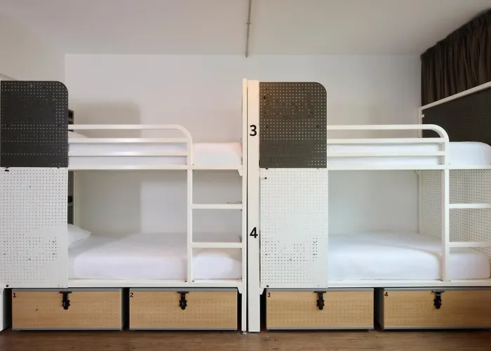Lodging Generator Paris
