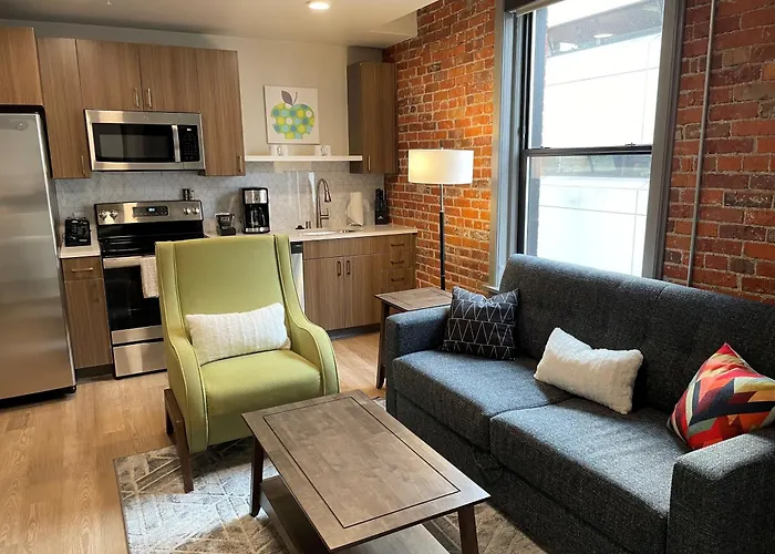 Riverfront Park Travel s