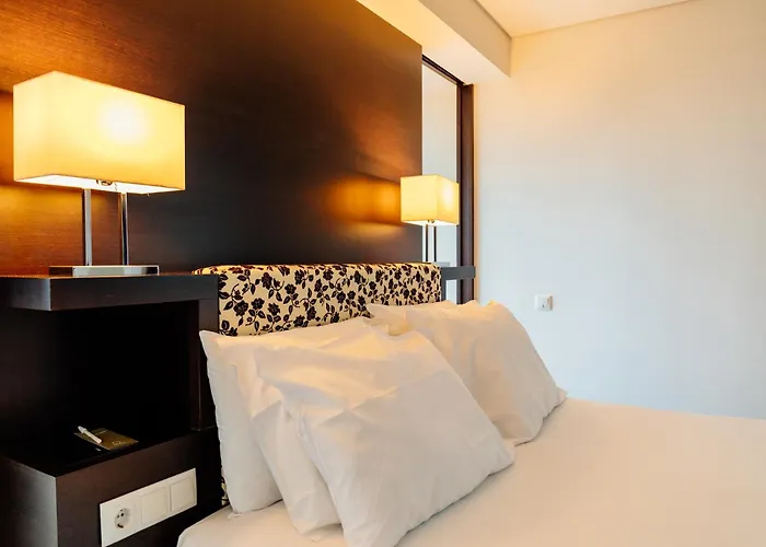 Axis Porto Business & Spa