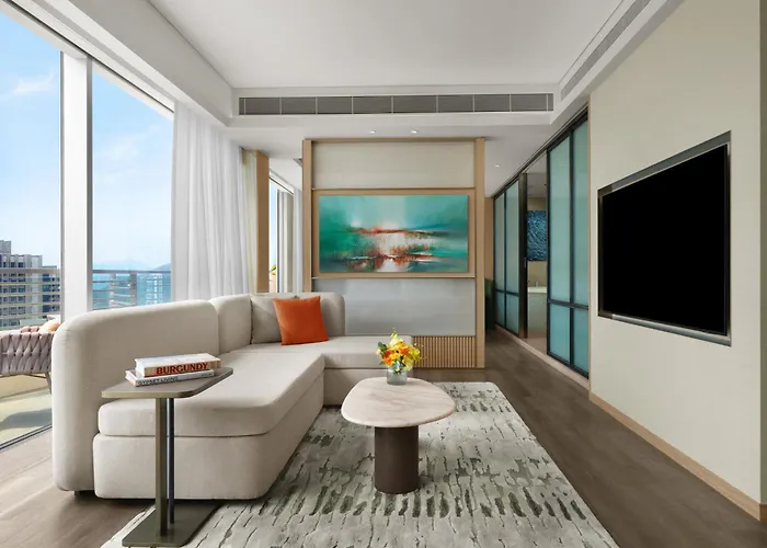 Golf hotels Nina Island South
