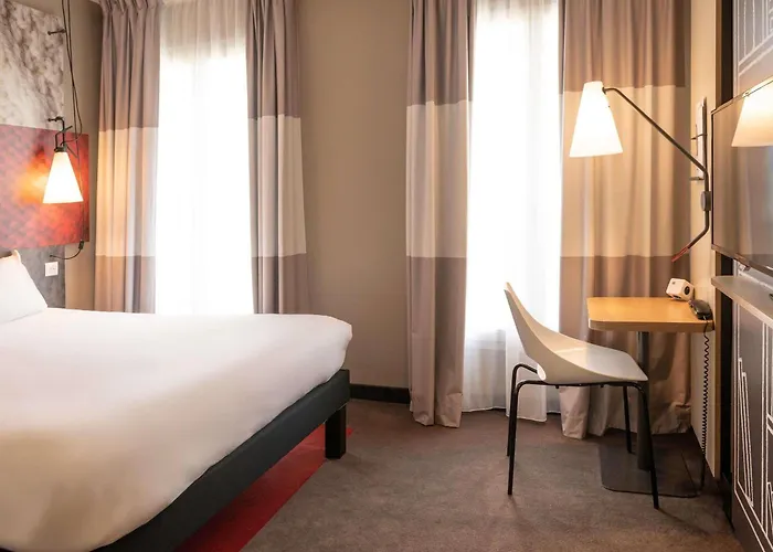 Ibis Paris Tour Montparnasse 15Eme