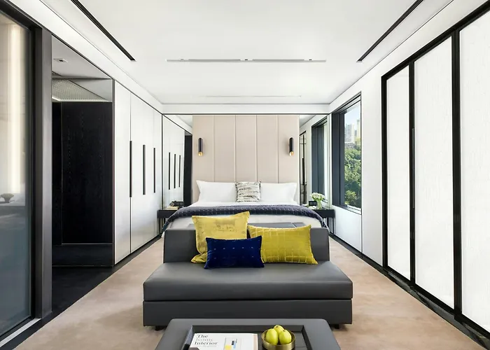 Murray, Hong Kong, A Niccolo