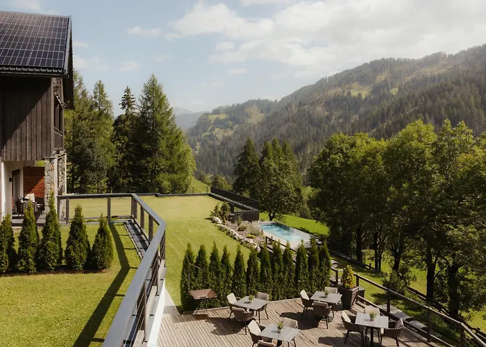 Les Dolomites Mountain Lodges