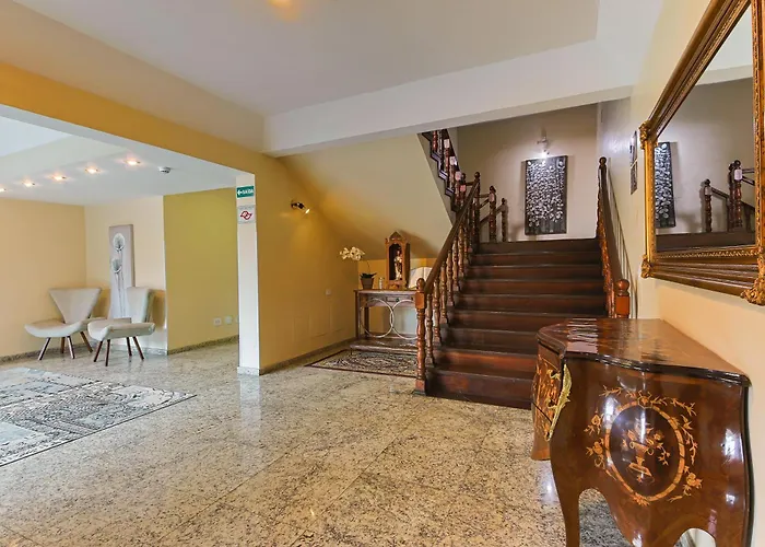 Hotel Euro Suíte Campos do Jordão By Nacional Inn - A 800 metros da Vila Capivari
