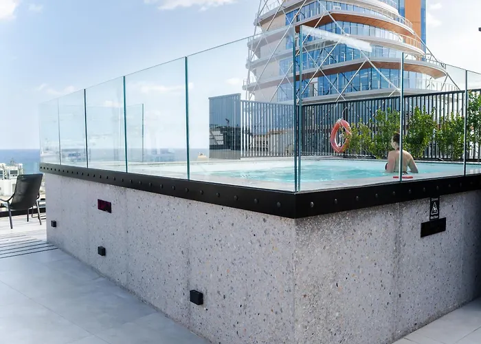 Onyx Hotel