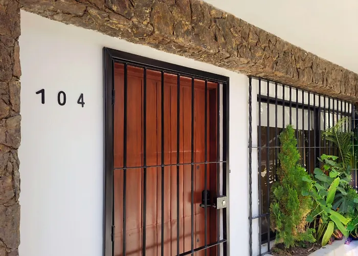 Apartments With Jacuzzi In El Poblado By Wynwood House