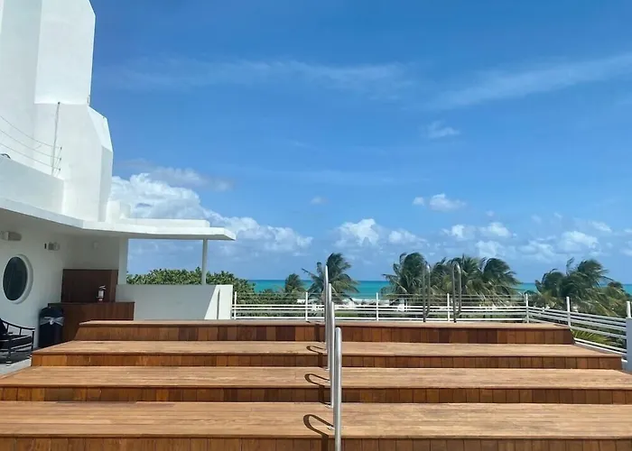 Breakwater South Beach