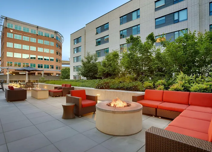 Hyatt House Portland / Downtown
