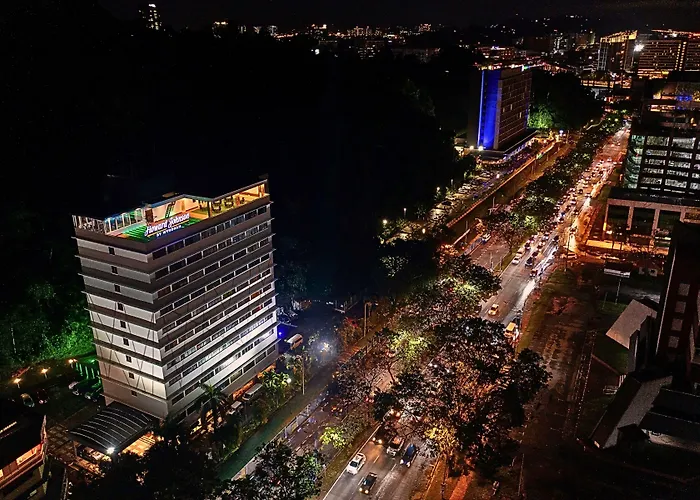 Howard Johnson By Wyndham Kota Kinabalu City Centre, Formerly Shangri-La Kota Kinabalu