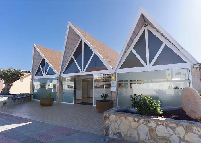 Hotels With Four Stars Arena Suite - Adults Only