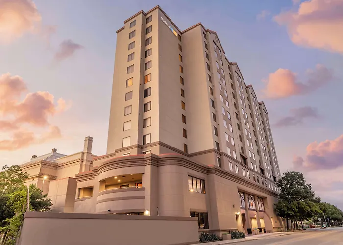 Sonesta Es Suites San Antonio Downtown Alamo Plaza - Newly Renovated