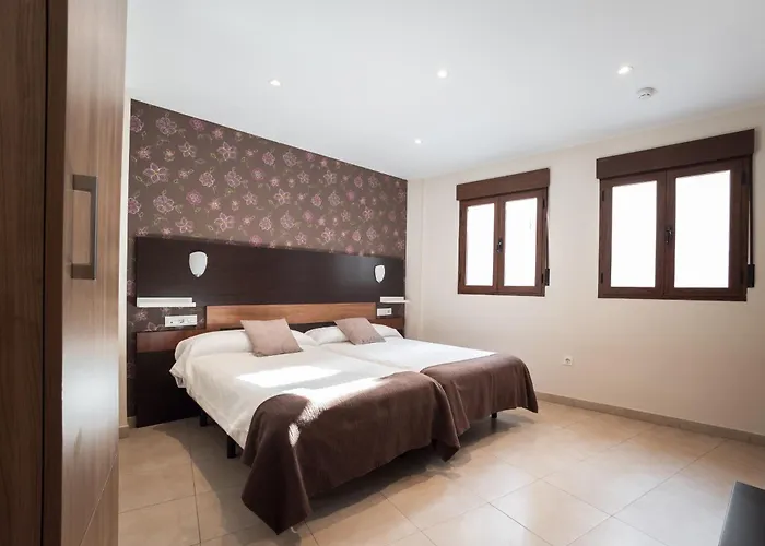 Apartamentos Reyes Católicos