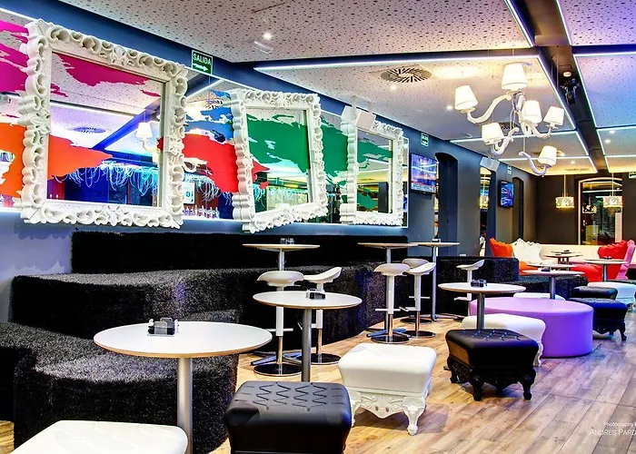 Ostello: Urban Youth Hostel