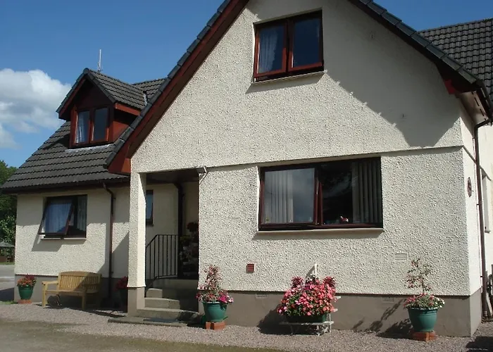 Pets Allowed Hotel Thistle Cottage