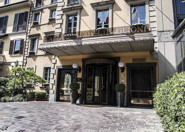 Hot Tub in Room Baglioni Carlton - The Leading s Of The World