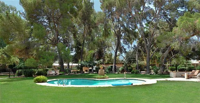 3 star hotels Smoketree Resort And Bungalows