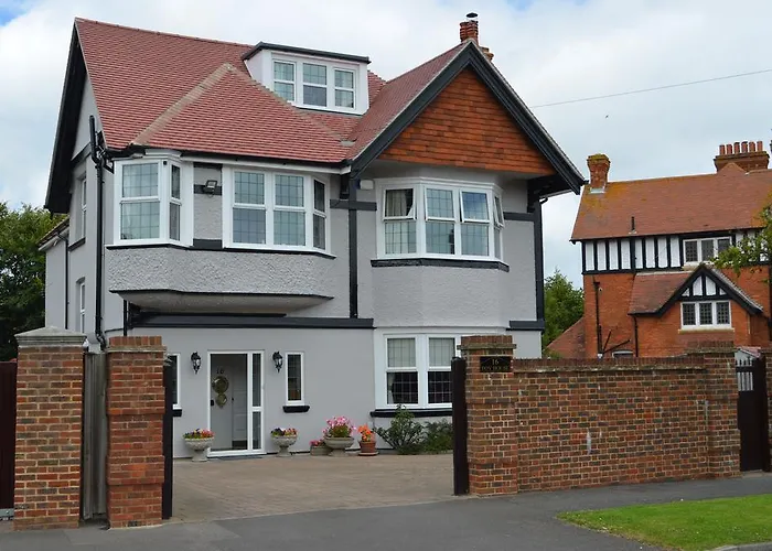 Guest house: Foy House