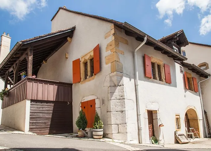 Les Vieux Toits