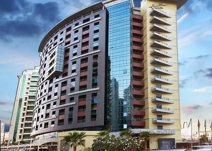  Grand Bellevue Apartment