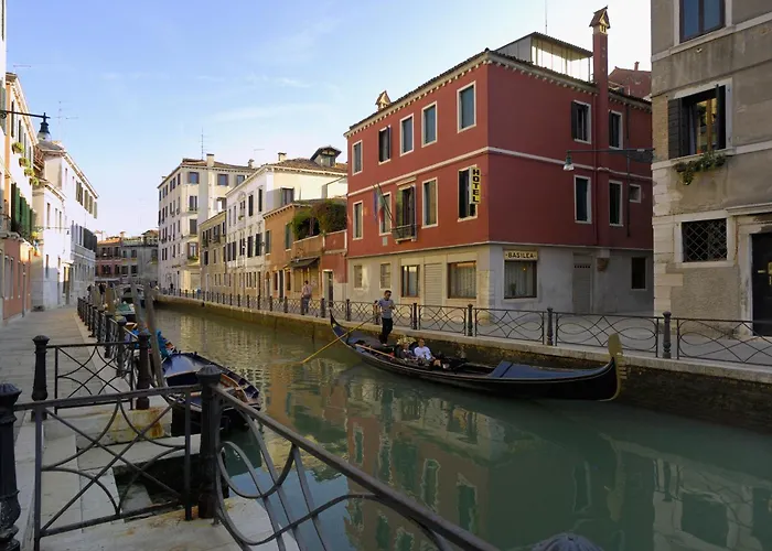 Hotel 3 stelle: Albergo Basilea