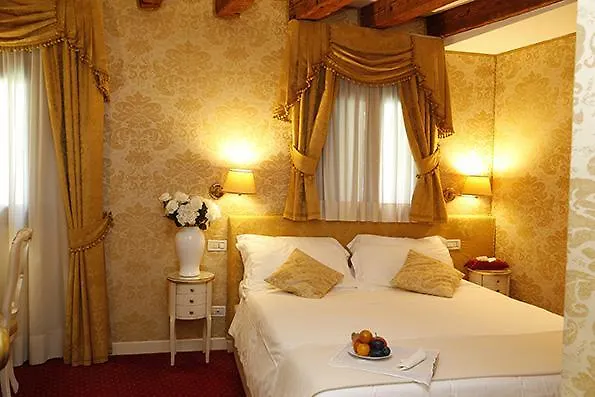 Casa Dei Cavalieri