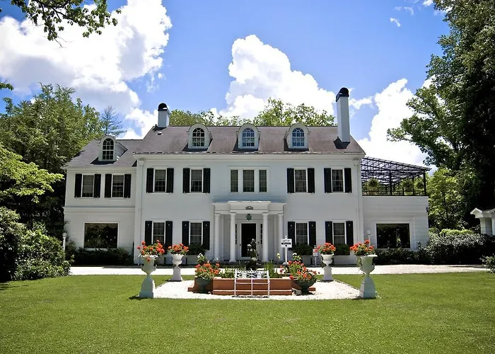 Romantic hotels Melange Inn