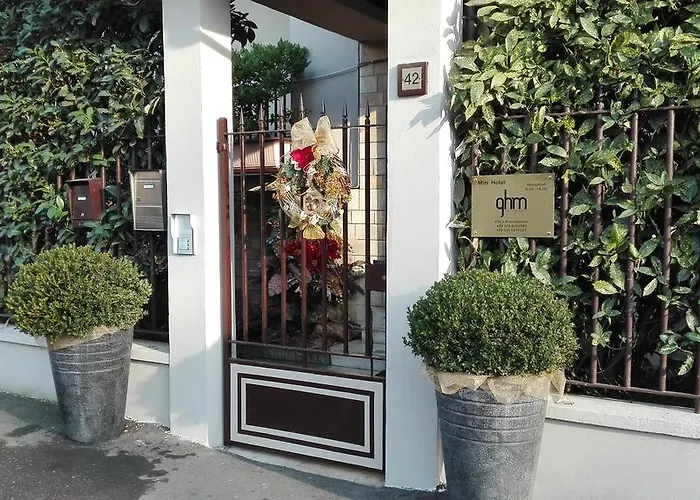 B&B: A New Guesthouse