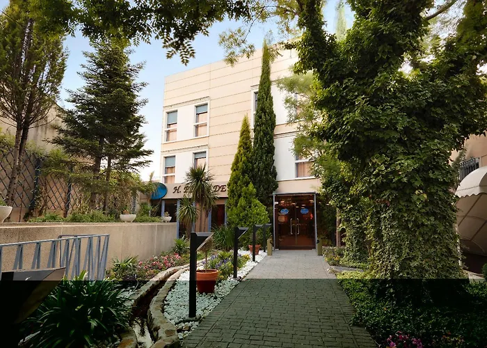 Aparthotel Plaza De Santiago Pinto