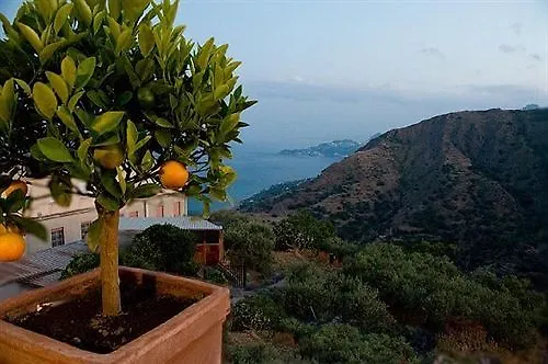 Agostiniana Hotel Forza dʼAgro