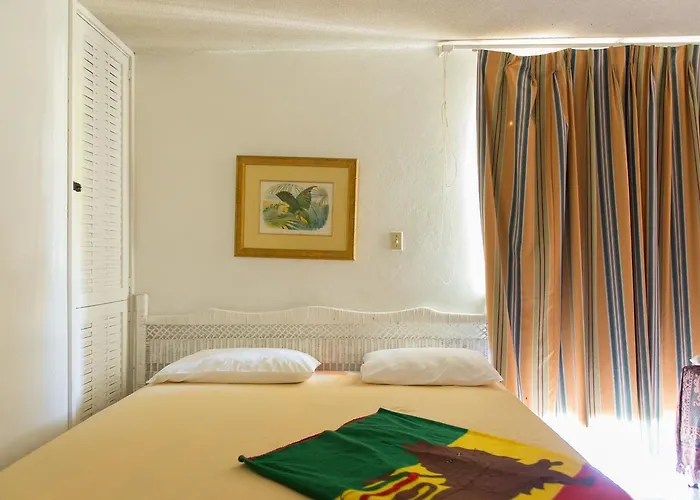 Best Selfcatering Beach Condos -Montego Bay Club Beach Resort