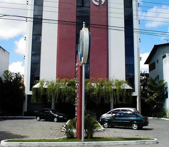 Tarik Fontes Plaza Hotel