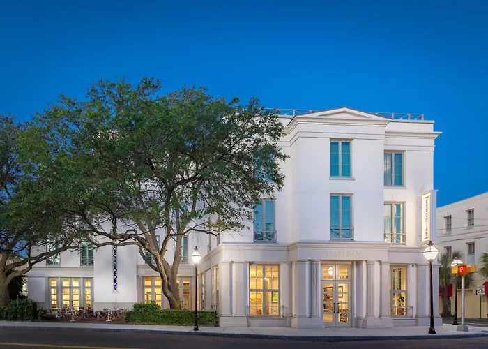 Dog friendly hotels Grand Bohemian Charleston, Autograph Collection