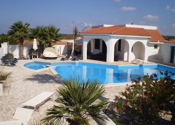 Villa con piscina: Villa Pizzo