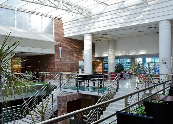 VIP Executive Entrecampos - &Conference