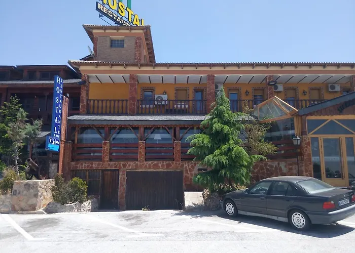 Hotel cerca del colegio: Hostal Sierra De Baza