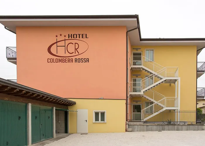 Hotel Panineria Colombera Rossa