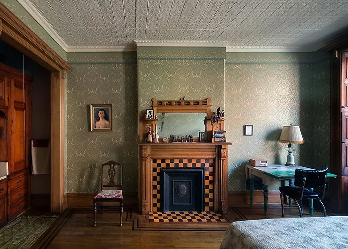 The Harlem Flophouse