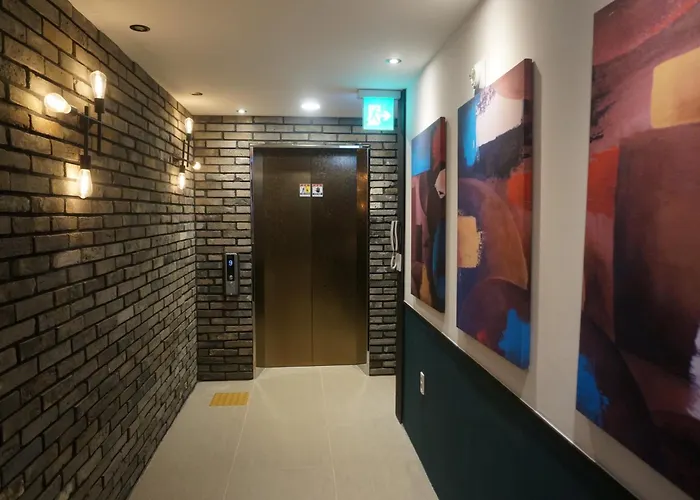Motels Mu
