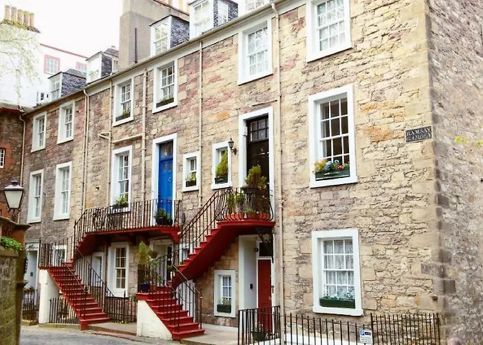 Apartments Ramsay Gardens - Grand 4-Bedroom Next To Castle