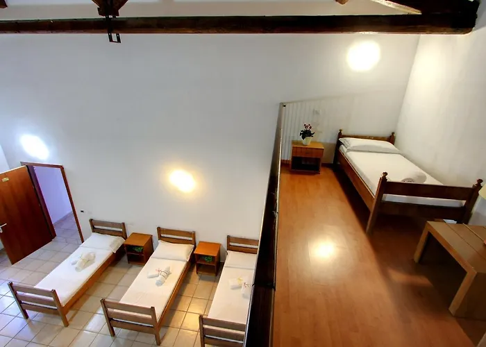 Hotel que admite mascotas: Hostel Marina