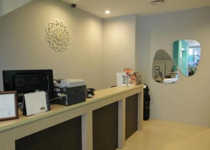 Hôtel central: Hotel Conforto